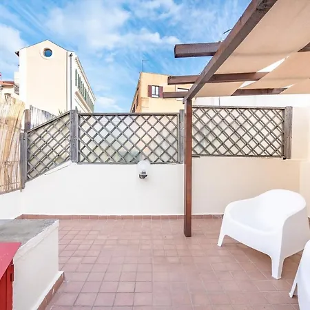 Romantico Terrazza In Centro Daire