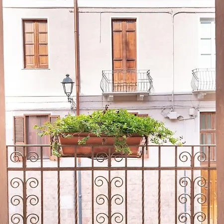 Romantico Terrazza In Centro