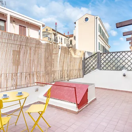 Romantico Terrazza In Centro Cagliari